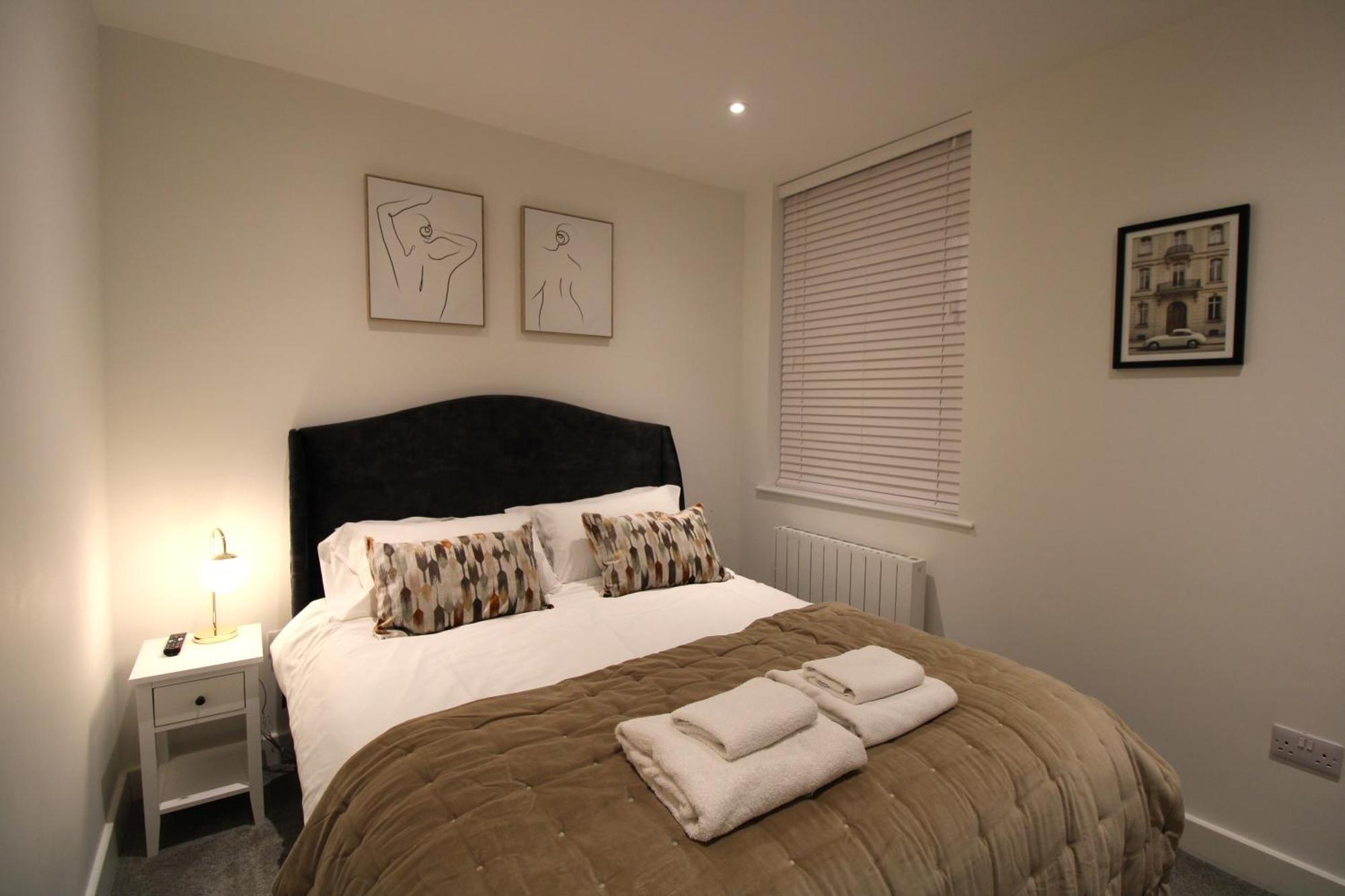 No 10 @Short Stays Basingstoke Exterior photo